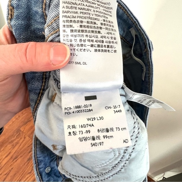 Levi’s 711 Skinny Embellished Lightning Bolt Star Light Wash Jeans Size 29 - Picture 11 of 17